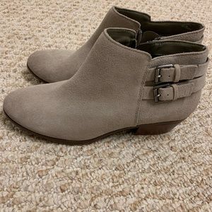 Sam Edelman taupe booties 8M